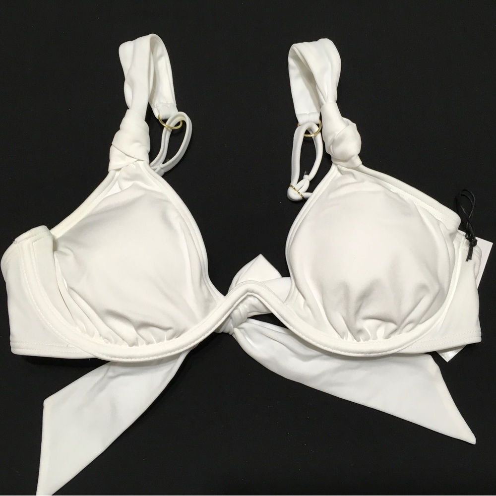 Shade & Shore Womens Size 36C White Knot Detail Continuous Underwire Bikini Top